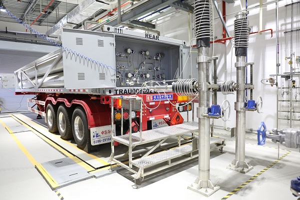 1765327329526566.jpeg 正在充装.jpg